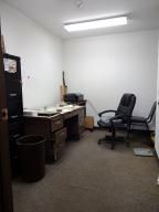 111 W Commercial Ave, Gettysburg, SD 57442